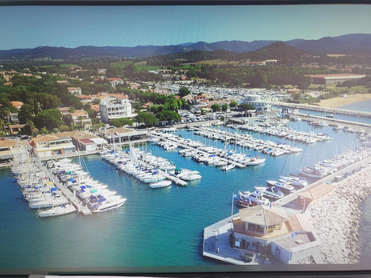 Studio Mezzanine vue port et mer La Londe-les-Maures Esterno foto